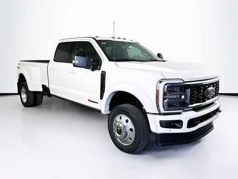 New 2026 Ford F450 Platinum w/ FX4 Off-Road Package image 24
