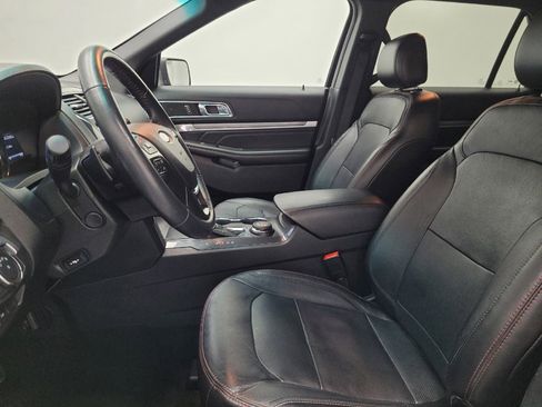 Used 2017 Ford Explorer Sport w/ Equipment Group 401A AWD/4WD image 17