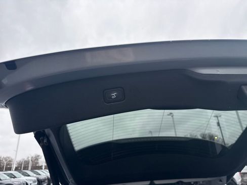 Used 2024 Ford Edge SEL w/ Convenience Package image 13