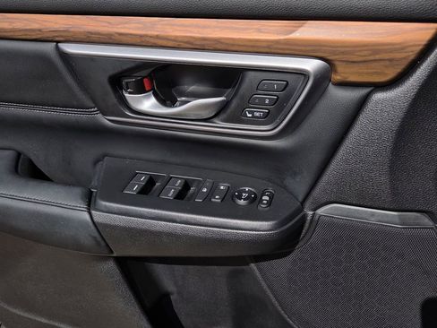 Used 2022 Honda CR-V Touring image 18