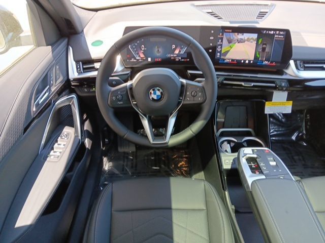 New 2025 BMW X2 xDrive28i w/ Convenience Package AWD/4WD image 14