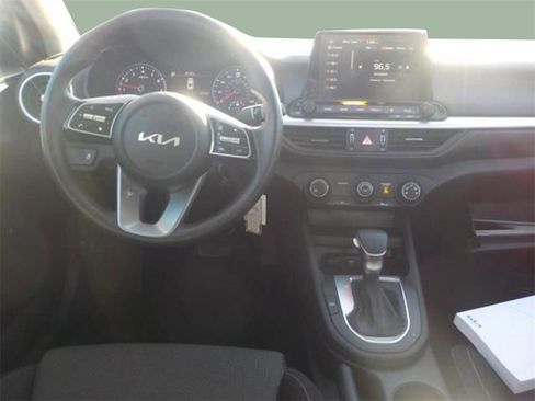 Used 2024 Kia Forte LXS image 22