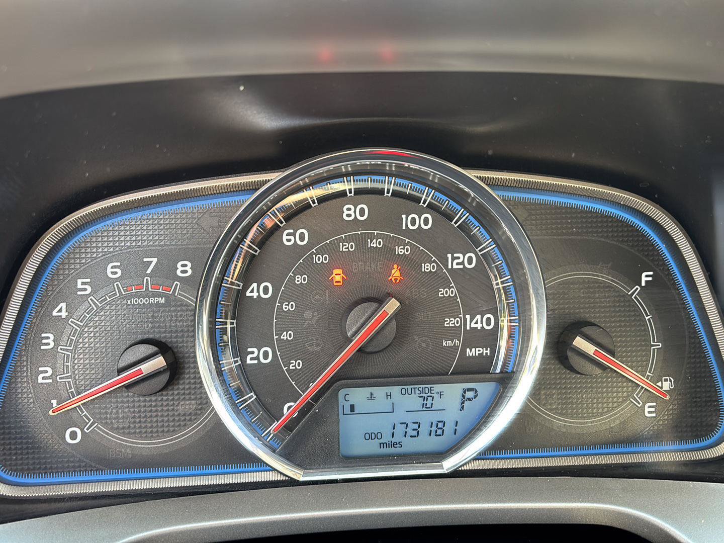 Used 2013 Toyota RAV4 Limited AWD/4WD image 3