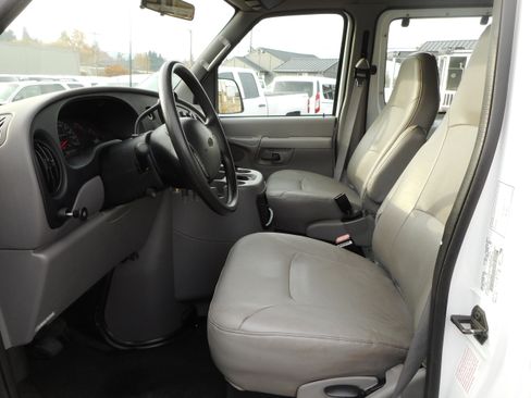 Used 2002 Ford E-350 and Econoline 350 XL image 13