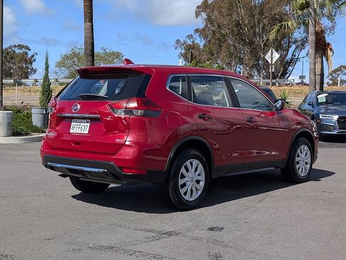 Used 2017 Nissan Rogue S image 10