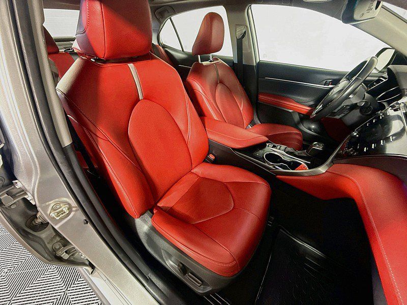 Used 2019 Toyota Camry XSE FWD image 27
