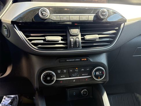 Used 2020 Ford Escape SEL image 16