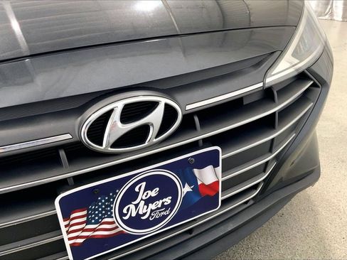 Used 2020 Hyundai Elantra SE FWD image 30