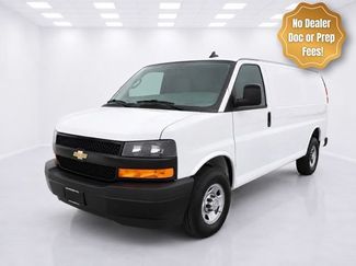 Used 2024 Chevrolet Express 2500 Extended w/ Driver Convenience Package RWD video 3