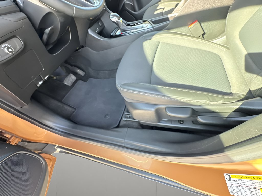 Used 2024 Buick Encore GX Preferred FWD image 18