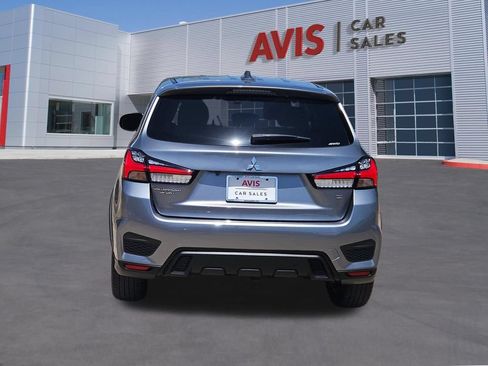 Used 2025 Mitsubishi Outlander Sport SE AWD/4WD image 5