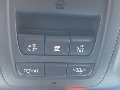 Used 2025 Cadillac CT5 V RWD image 17