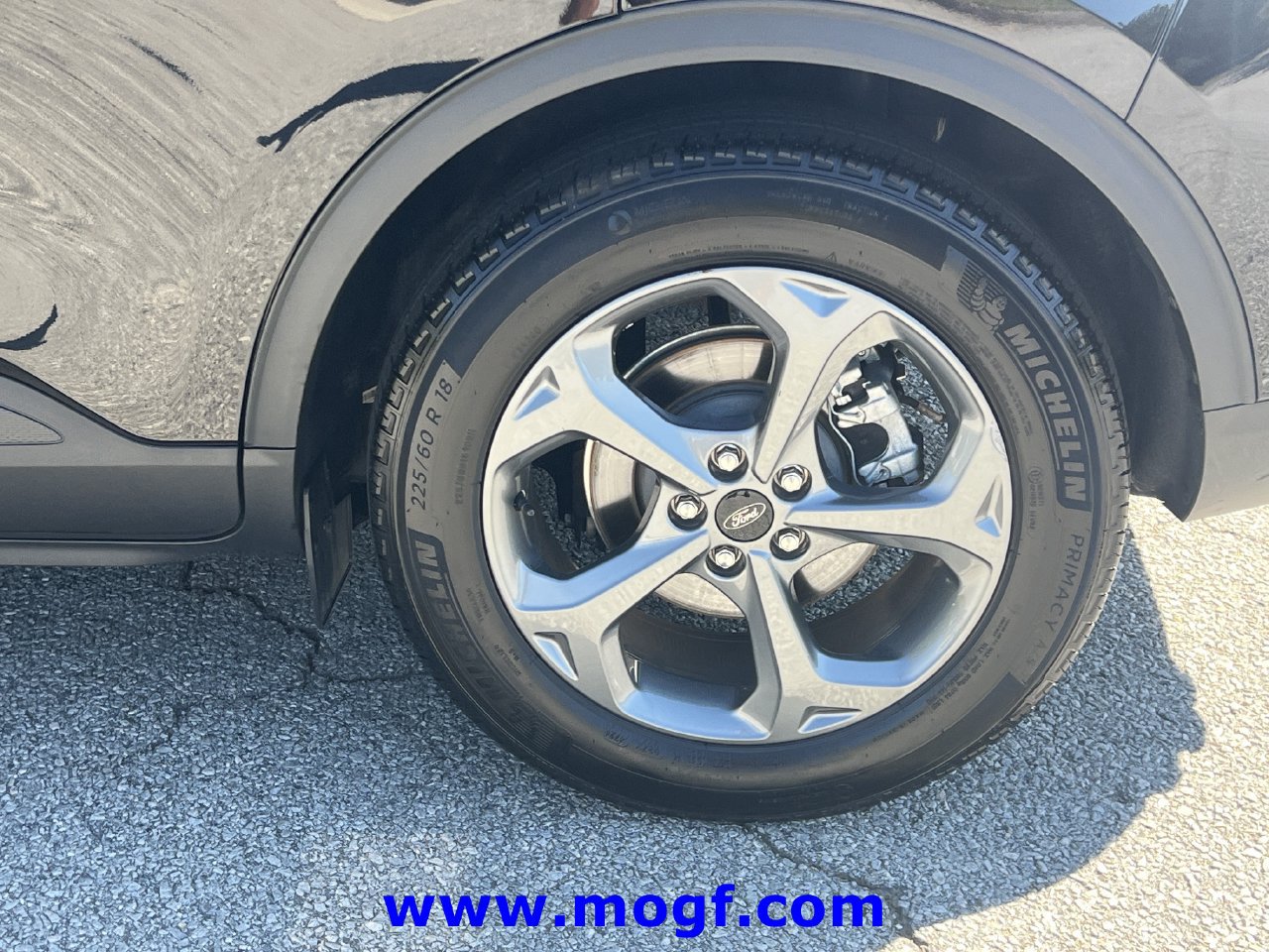 Certified 2025 Ford Escape ST-Line FWD image 29