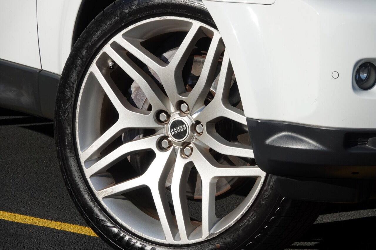 Used 2011 Land Rover Range Rover Sport Supercharged AWD/4WD image 49