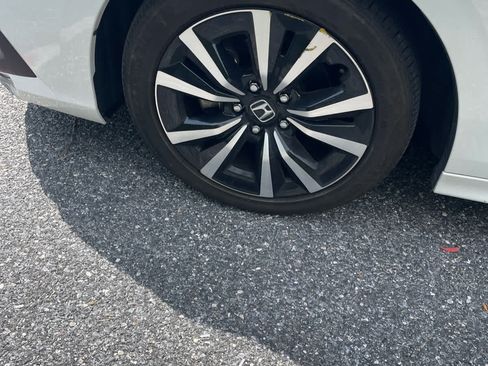 Used 2023 Honda Civic EX image 11