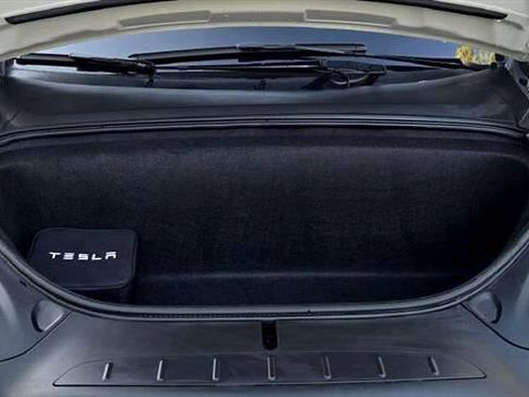 Used 2018 Tesla Model X 75D image 13