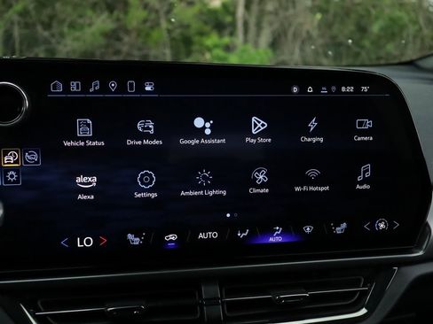 Used 2024 Chevrolet Equinox EV RS image 15