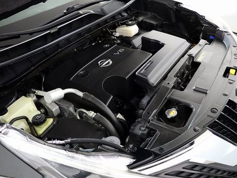 Used 2018 Nissan Murano S image 35