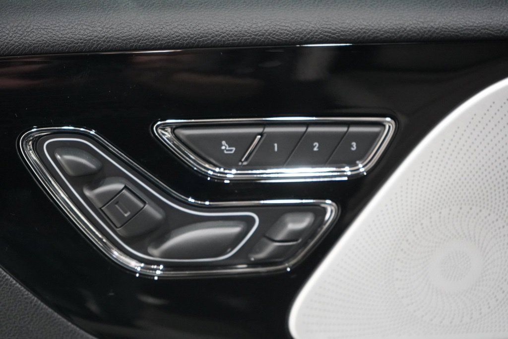 Used 2026 Lincoln Aviator Reserve AWD/4WD image 19