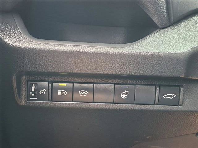 Used 2024 Toyota RAV4 SE w/ Convenience Package AWD/4WD image 18