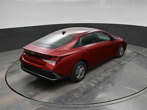 New 2026 Hyundai Elantra SE image 28