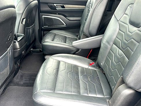 Used 2022 Kia Telluride SX w/ SX Prestige Package AWD/4WD image 19