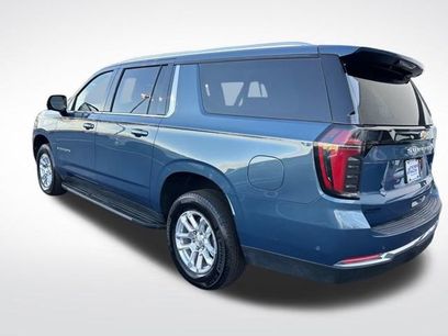 Used 2025 Chevrolet Suburban LT