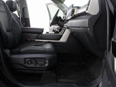 Used 2024 Toyota Tundra Limited image 23