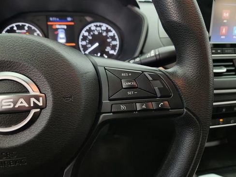 Used 2023 Nissan Altima 2.5 S FWD image 17