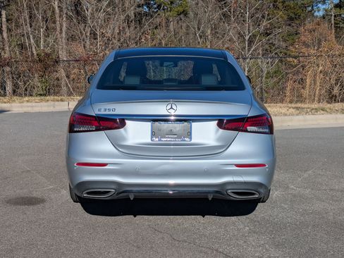 Used 2022 Mercedes-Benz E 350 Sedan image 6