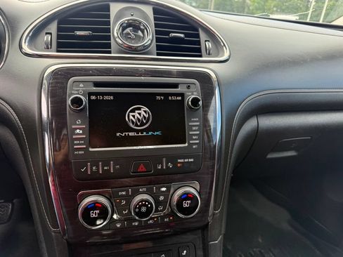 Used 2017 Buick Enclave Leather FWD image 9