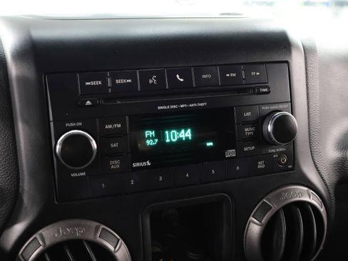 Used 2017 Jeep Wrangler Unlimited Sport w/ Connectivity Group image 23