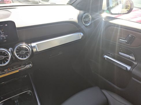 Certified 2023 Mercedes-Benz EQB 250+ w/ Exclusive Package image 4