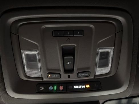 Used 2022 Chevrolet Silverado 1500 LT Trail Boss w/ LT Trail Boss Premium Package image 18