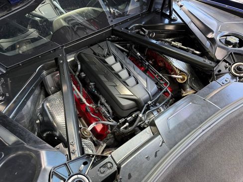Used 2025 Chevrolet Corvette Stingray Preferred Cpe w/ Z51 Performance Package RWD image 24