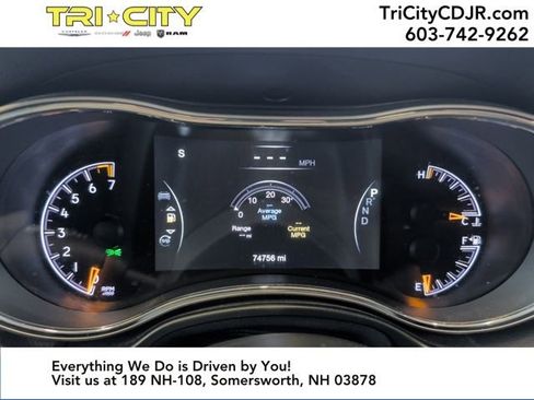 Used 2019 Jeep Grand Cherokee Altitude image 18