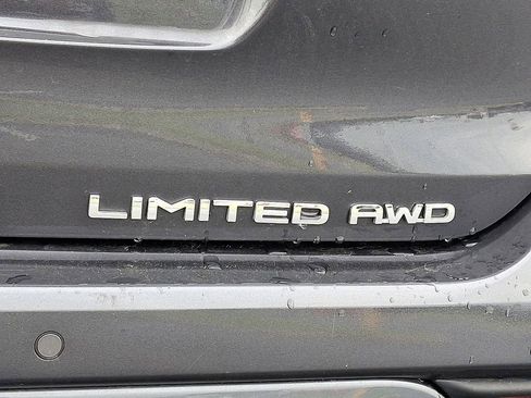 Used 2023 Toyota Highlander Limited AWD/4WD image 10