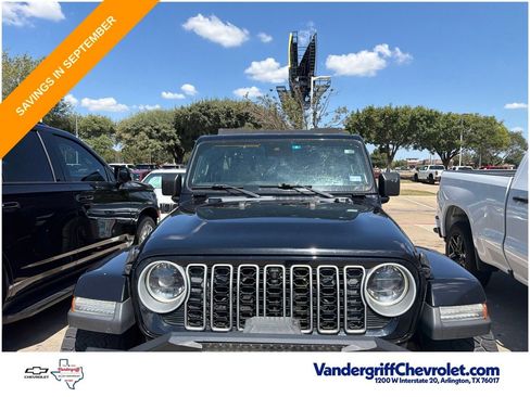 Used 2024 Jeep Wrangler Unlimited Sahara w/ Technology Group AWD/4WD image 2