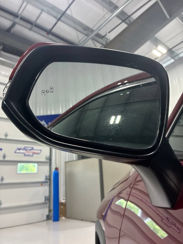 Used 2025 Toyota RAV4 XLE AWD/4WD image 11