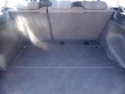 Used 2010 Hyundai Elantra GLS FWD image 18