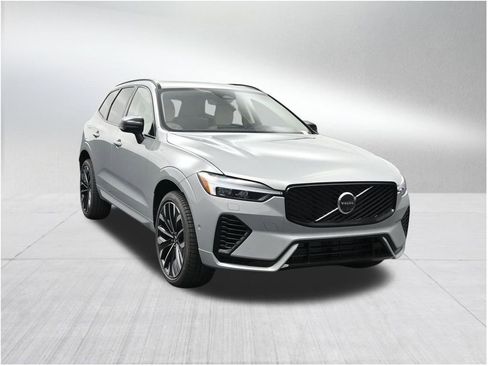 New 2026 Volvo XC60 T8 Ultra w/ Protection Package Premier AWD/4WD image 7