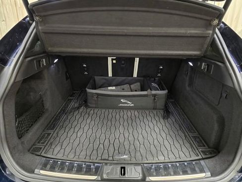 Used 2023 Jaguar F-PACE S image 39