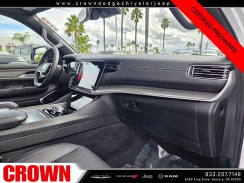 Certified 2024 Jeep Wagoneer L Series II w/ Flexible Seating Group image 13