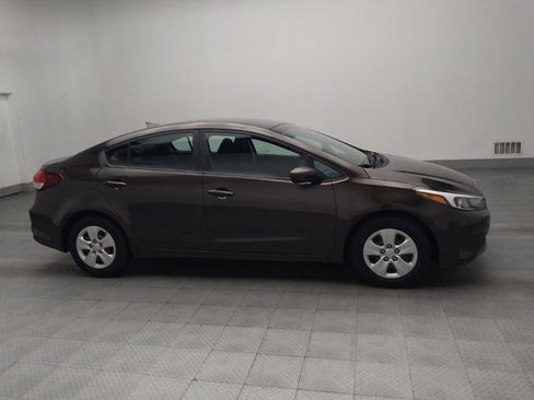 Used 2018 Kia Forte LX w/ LX Popular Package image 11