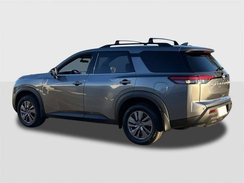 New 2025 Nissan Pathfinder SV image 5