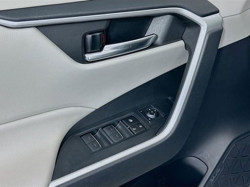 Certified 2023 Toyota RAV4 XLE w/ Convenience Package image 17