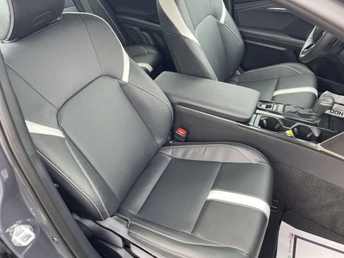 Used 2025 Toyota Camry SE AWD/4WD image 24