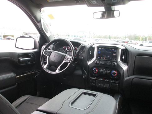 Used 2021 Chevrolet Silverado 1500 LT Trail Boss w/ Convenience Package II image 24