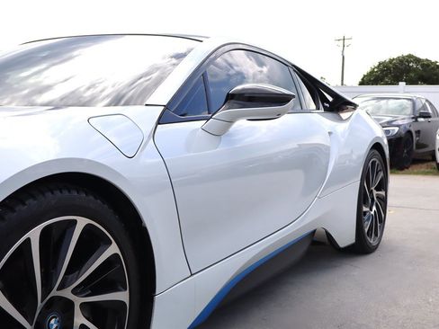 Used 2016 BMW i8 AWD/4WD image 10