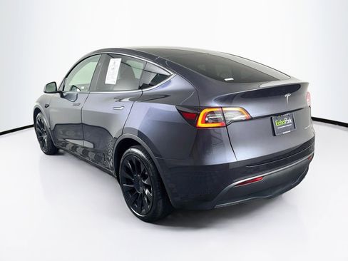 Used 2024 Tesla Model Y Long Range AWD/4WD image 5
